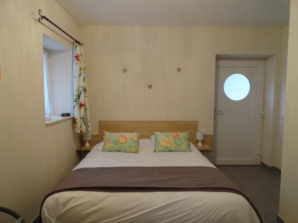 Logis Hotel Notre-Dame - Restaurant Ouvert Midi Et Soir Sauf Dimanche Soir Danne-et-Quatre-Vents 객실 사진